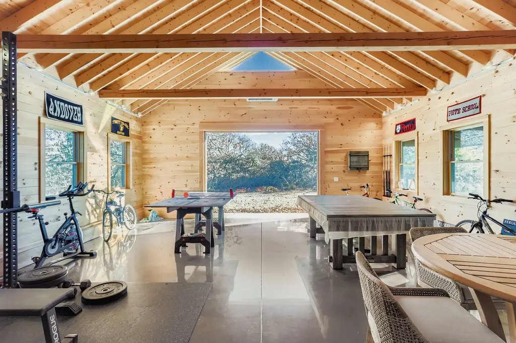 7 Black Point Road Chilmark MA 02535