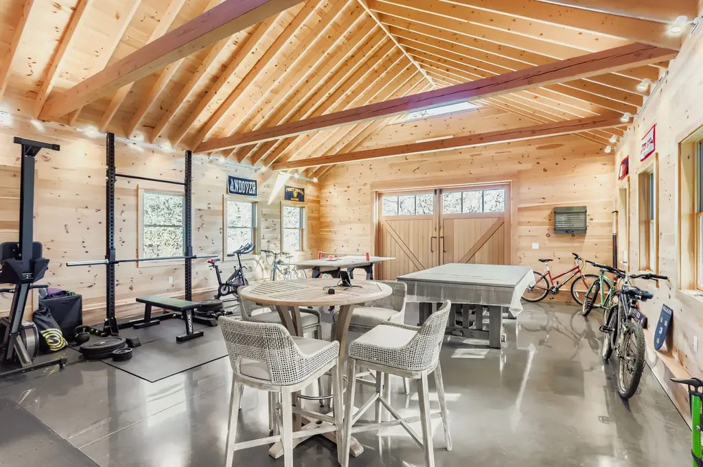 7 Black Point Road Chilmark MA 02535