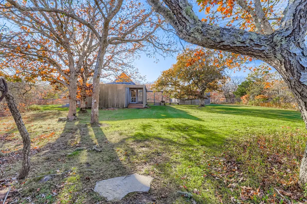 7 Black Point Road Chilmark MA 02535