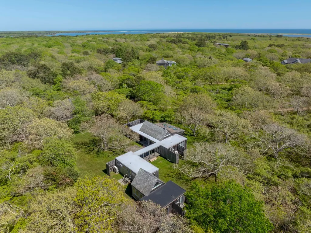 7 Black Point Road Chilmark MA 02535