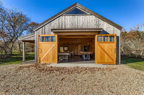 7 Black Point Road Chilmark MA 02535