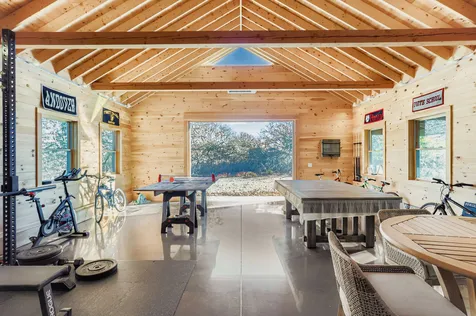 7 Black Point Road Chilmark MA 02535