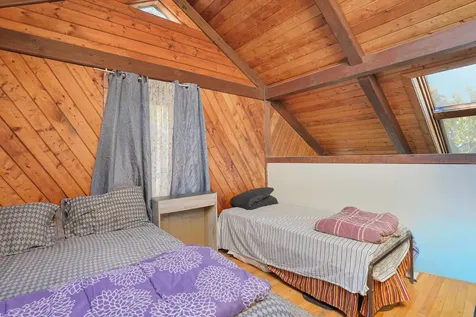 25 Vineyard Meadow Farms Road West Tisbury MA 02575