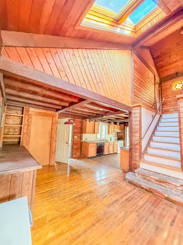 25 Vineyard Meadow Farms Road West Tisbury MA 02575