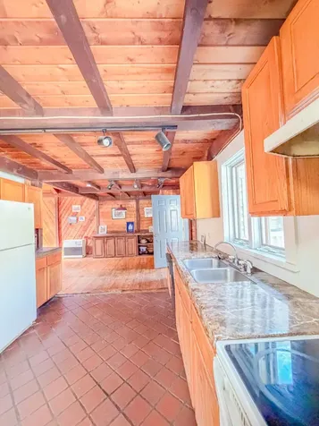 25 Vineyard Meadow Farms Road West Tisbury MA 02575