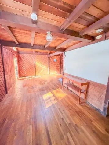 25 Vineyard Meadow Farms Road West Tisbury MA 02575