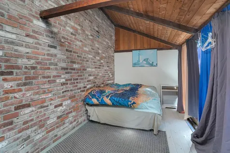 25 Vineyard Meadow Farms Road West Tisbury MA 02575