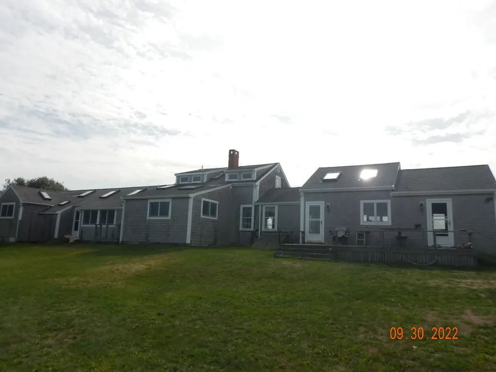 12 Squibnocket Road Chilmark MA 02535