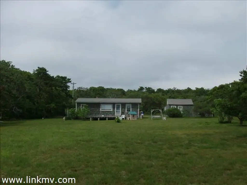 11 Quammox Road Edgartown MA 02539
