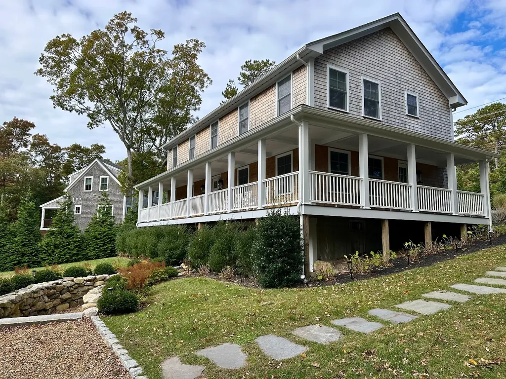 151 Tashmoo Avenue Vineyard Haven MA 02568
