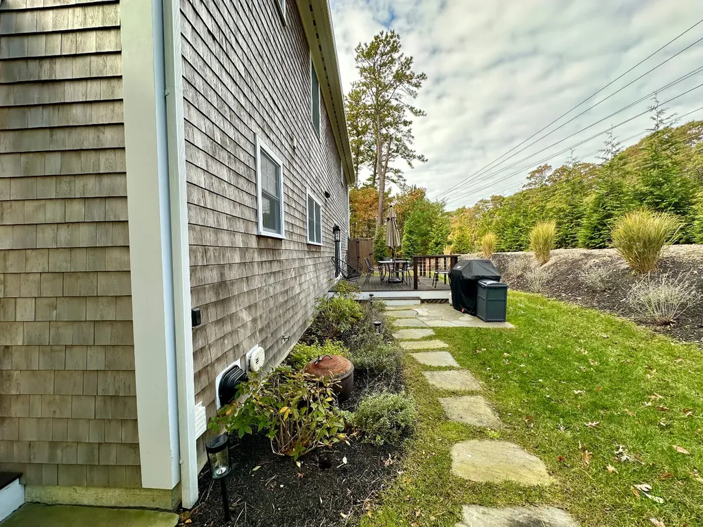 151 Tashmoo Avenue Vineyard Haven MA 02575