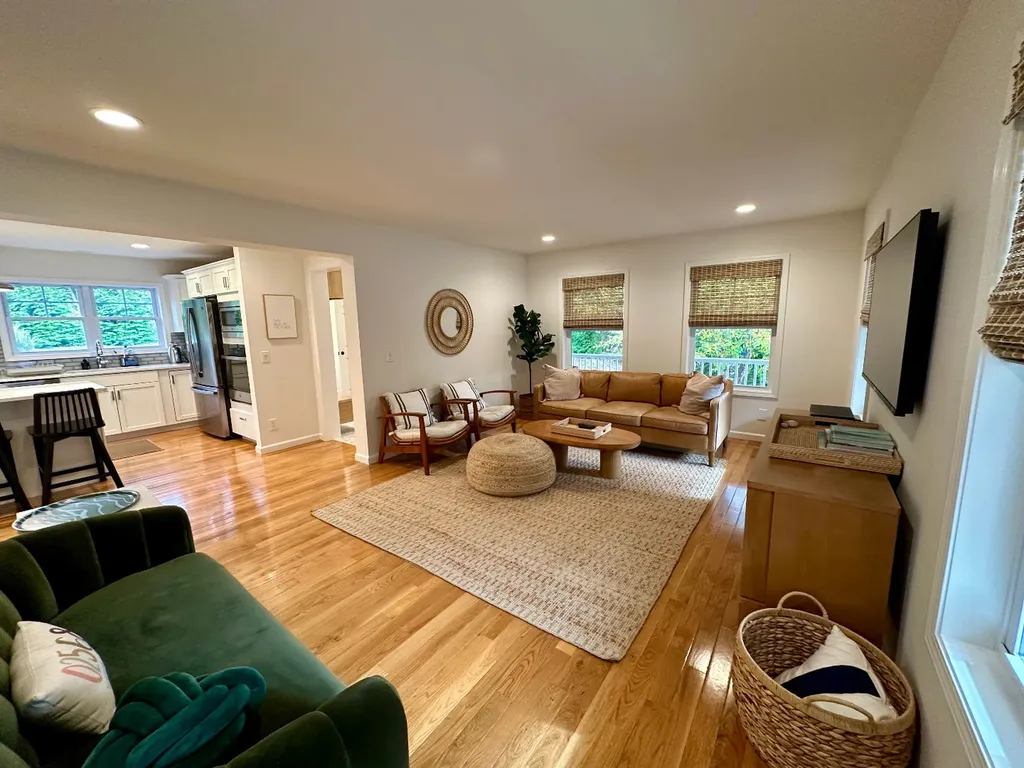 151 Tashmoo Avenue Vineyard Haven MA 02575