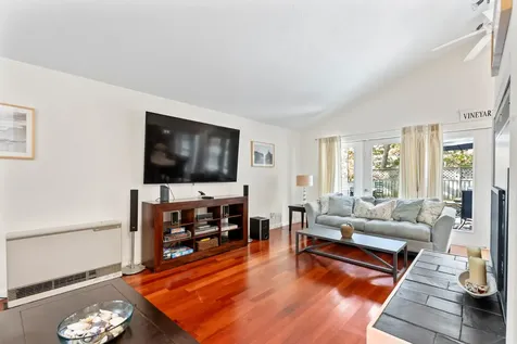 344 Greenwood Avenue Vineyard Haven MA 02568