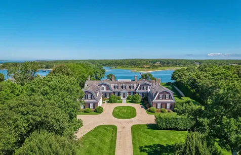 48 Witchwood Lane Edgartown MA 02539