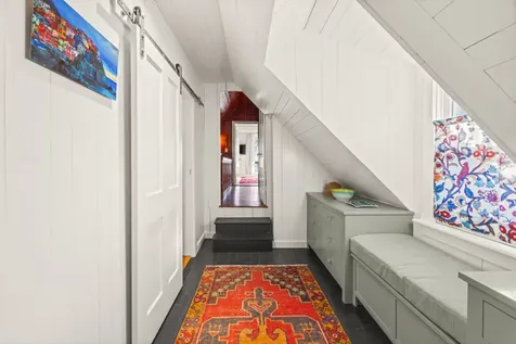 33 Ocean Avenue Oak Bluffs MA 02557