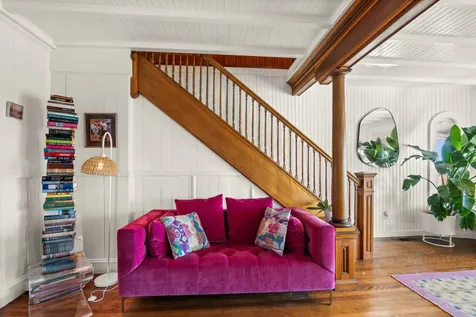 33 Ocean Avenue Oak Bluffs MA 02557