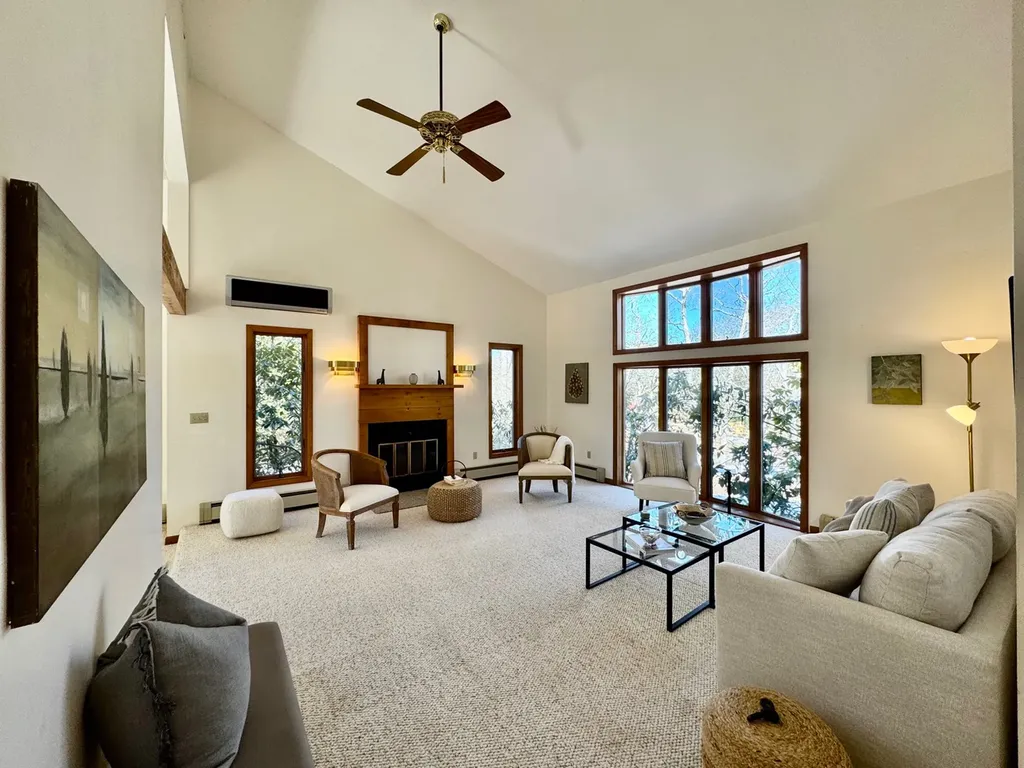 103 Meadow View Road Oak Bluffs MA 02557