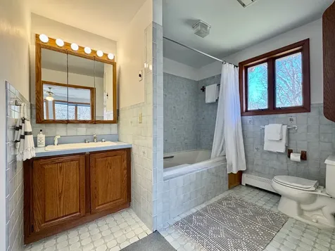 103 Meadow View Road Oak Bluffs MA 02557