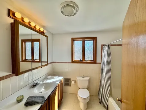 103 Meadow View Road Oak Bluffs MA 02557