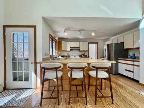 103 Meadow View Road Oak Bluffs MA 02557