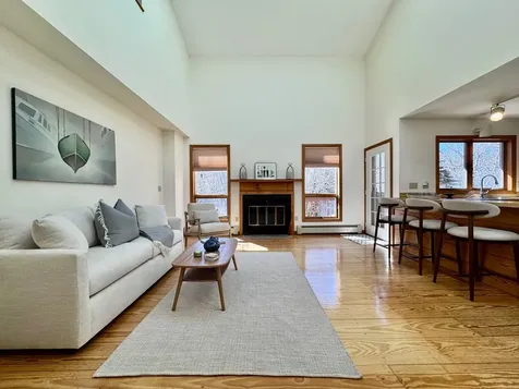 103 Meadow View Road Oak Bluffs MA 02557