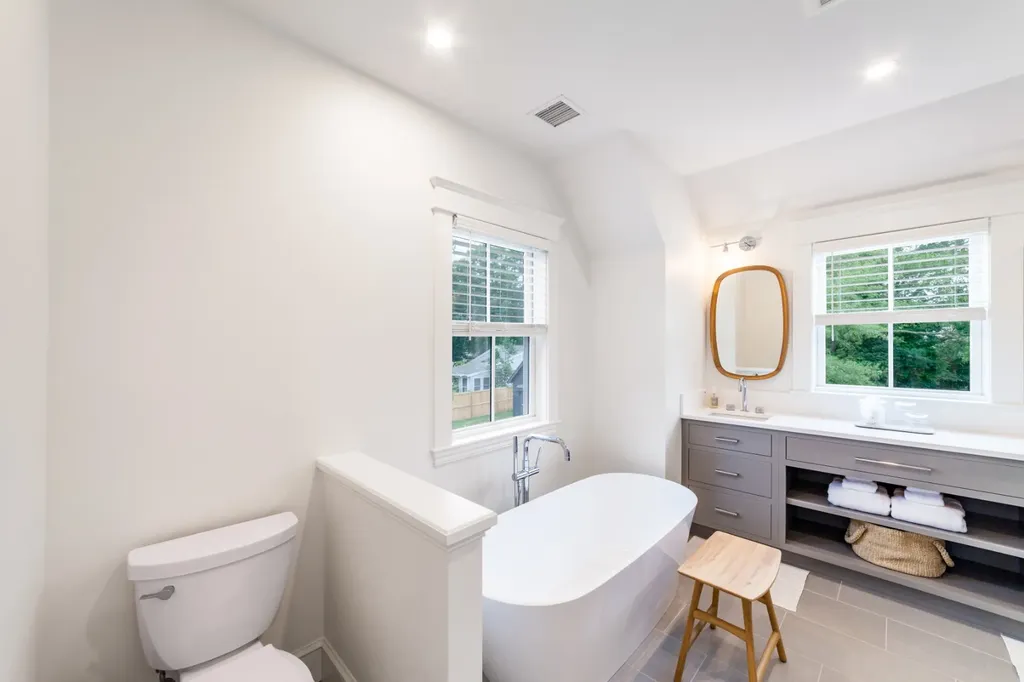 38 Pinehurst Road Edgartown MA 02539