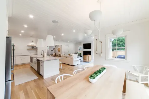 38 Pinehurst Road Edgartown MA 02539