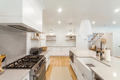 38 Pinehurst Road Edgartown MA 02539