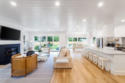 38 Pinehurst Road Edgartown MA 02539