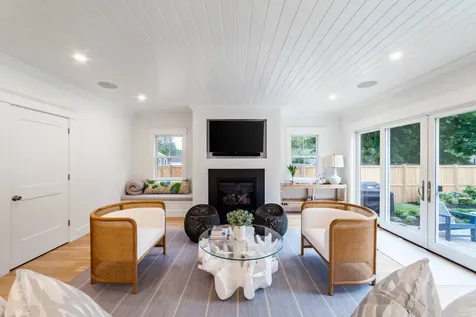 38 Pinehurst Road Edgartown MA 02539