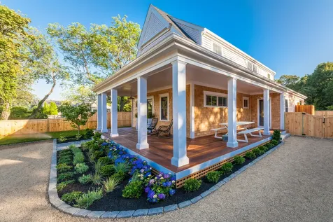 38 Pinehurst Road Edgartown MA 02539