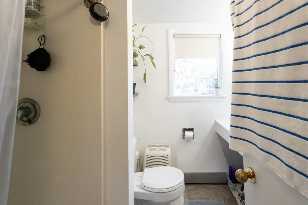 45 Quenames Road Chilmark MA 02535