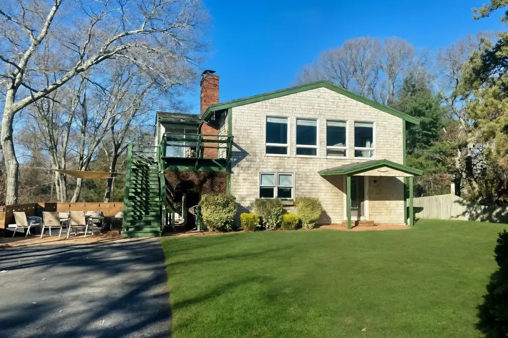 101 Tradewinds Road Oak Bluffs MA 02557