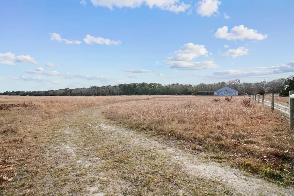 101 Tradewinds Road Oak Bluffs MA 02557