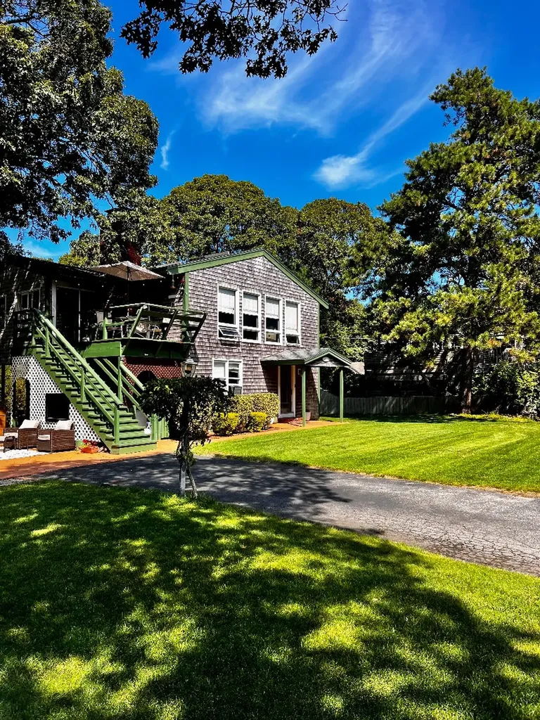 101 Tradewinds Road Oak Bluffs MA 02557