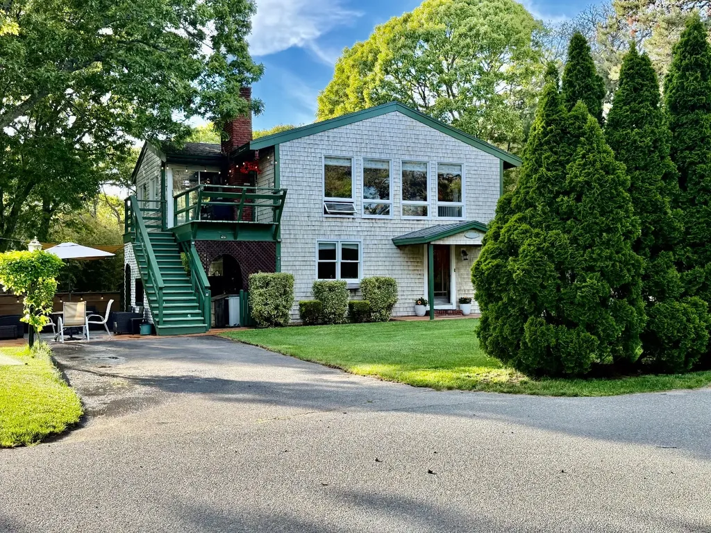 101 Tradewinds Road Oak Bluffs MA 02557