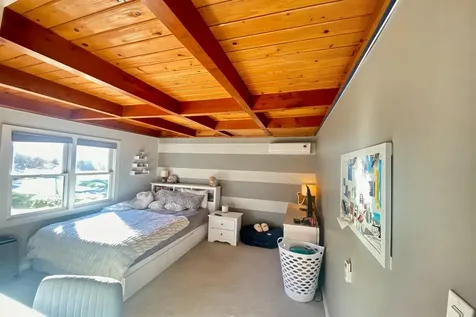 101 Tradewinds Road Oak Bluffs MA 02557