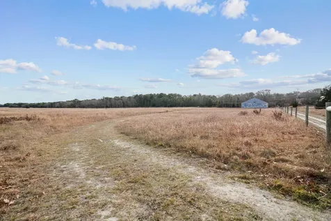 101 Tradewinds Road Oak Bluffs MA 02557