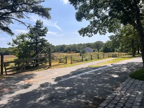 101 Tradewinds Road Oak Bluffs MA 02557