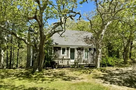 47 Quenames Road Chilmark MA 02535