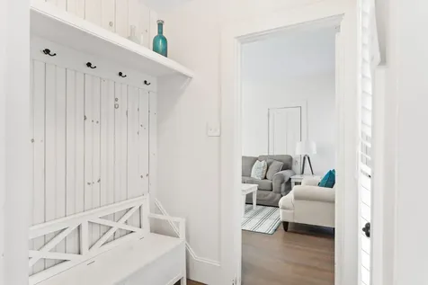 35 New York Avenue Oak Bluffs MA 02557