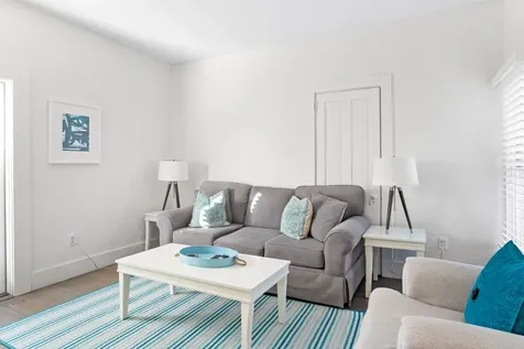 35 New York Avenue Oak Bluffs MA 02557