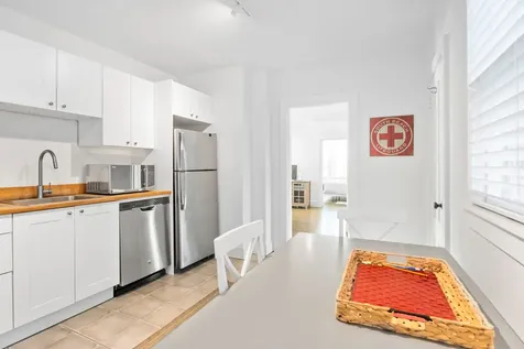 35 New York Avenue Oak Bluffs MA 02557