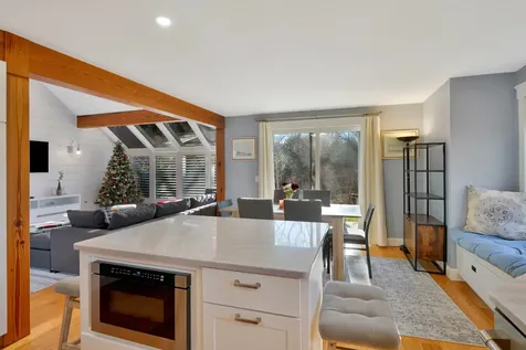 7 Meetinghouse Village Way Edgartown MA 02539