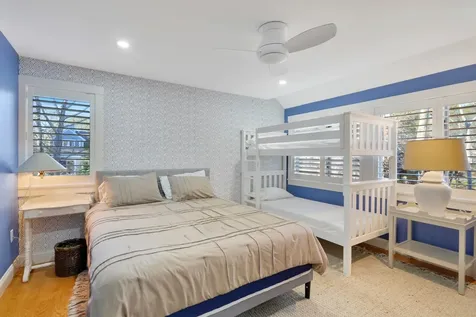 7 Meetinghouse Village Way Edgartown MA 02539