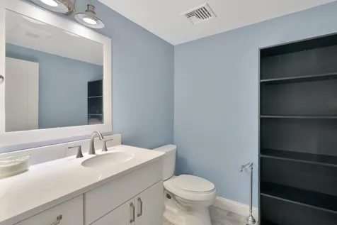 7 Meetinghouse Village Way Edgartown MA 02539