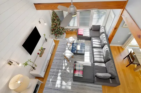 7 Meetinghouse Village Way Edgartown MA 02539