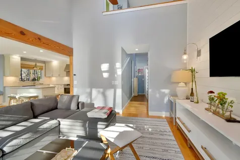 7 Meetinghouse Village Way Edgartown MA 02539