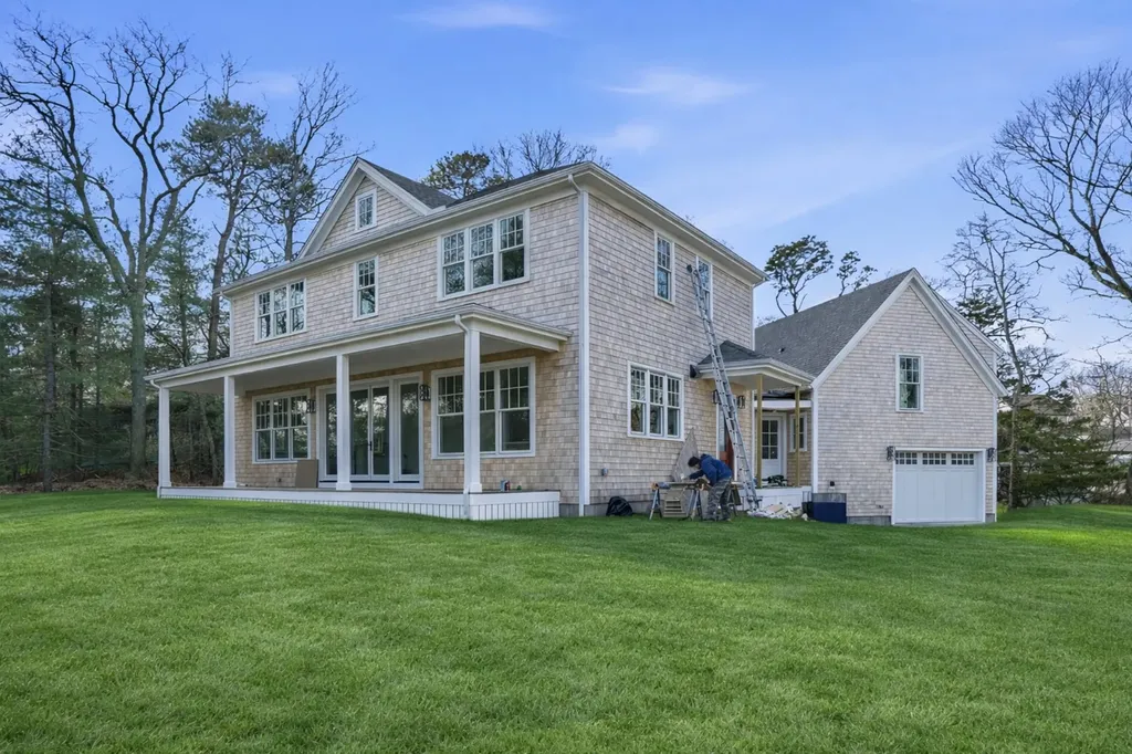 35 Mt Aldworth Road Vineyard Haven MA 02568