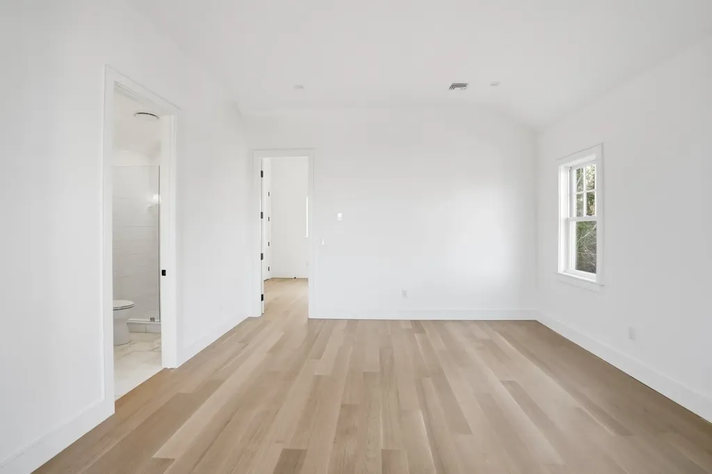 35 Mt Aldworth Road Vineyard Haven MA 02568